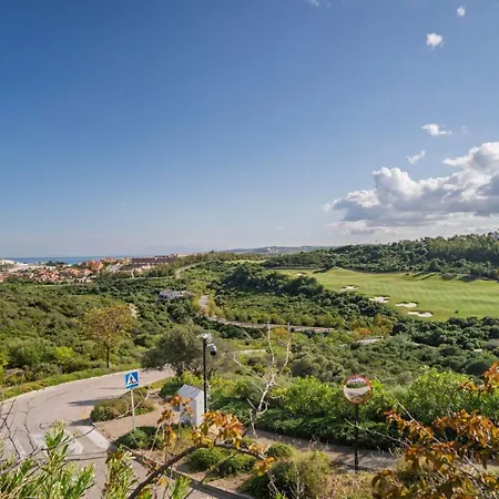Elegant 2-bedroom In The Prestigious Cortesin Apartment